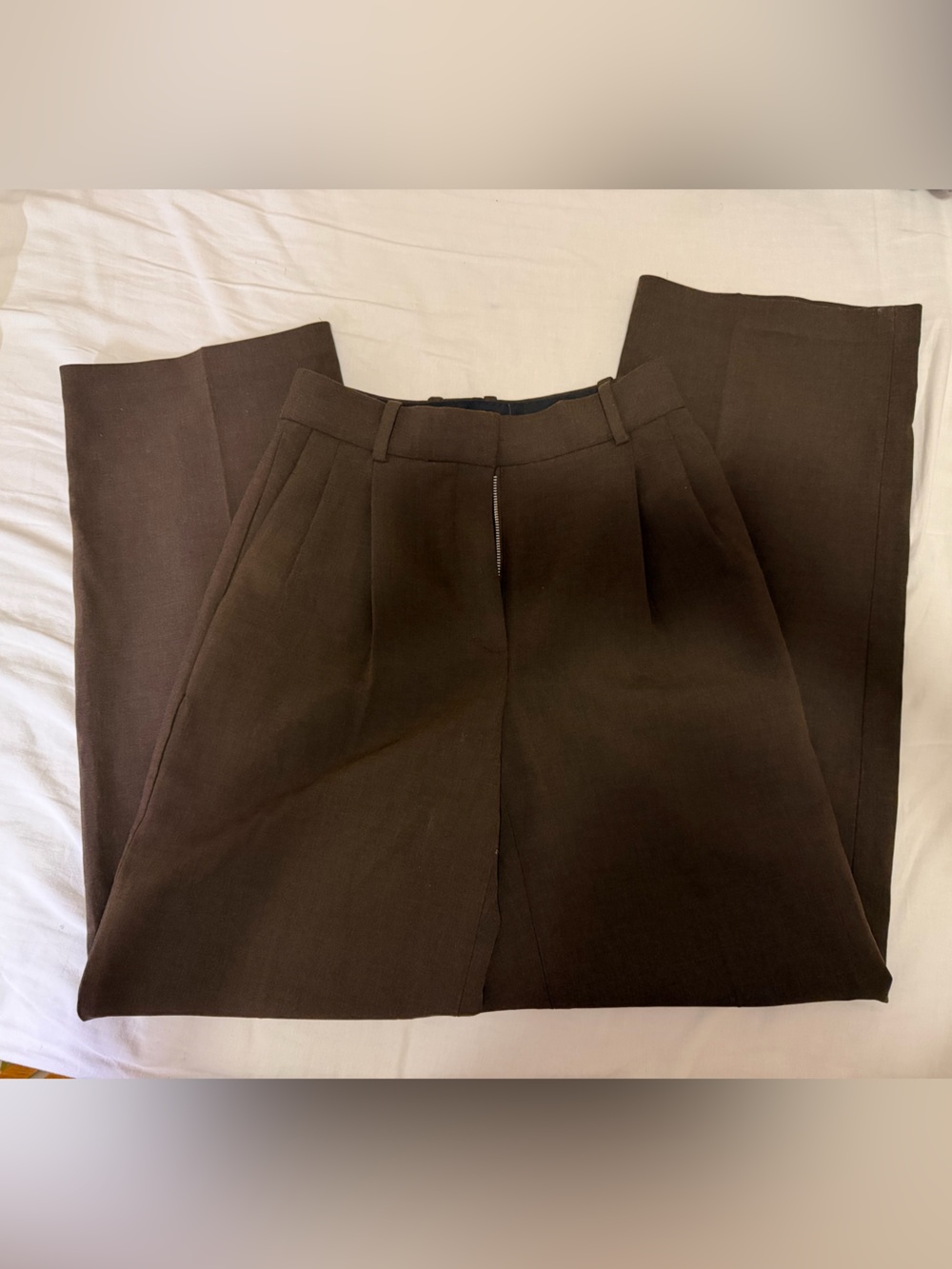 Aritizia Effortless pants